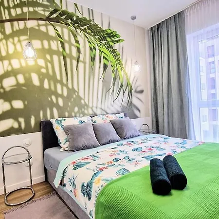 Very Stylish Ii & Secure Penthouse -free Parking דירה לודז'