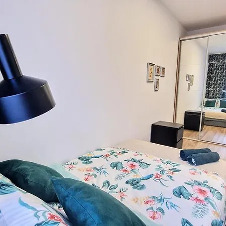 Very Stylish Ii & Secure Penthouse -free Parking アパート *