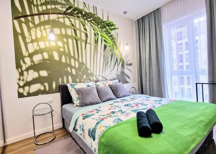 Very Stylish Ii & Secure Penthouse -free Parking דירה לודז'