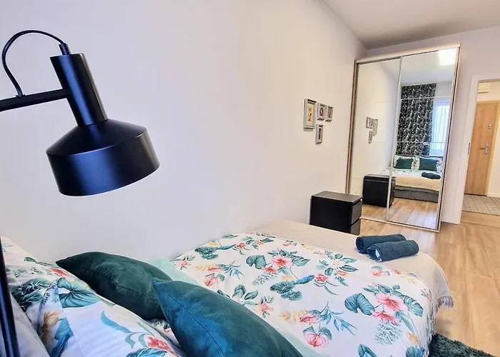 Very Stylish Ii & Secure Penthouse -free Parking Lägenhet *